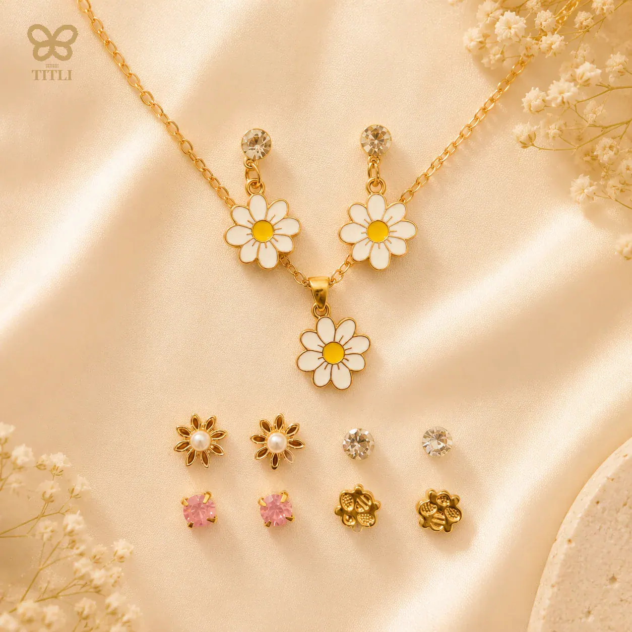 Pendant and earring set
